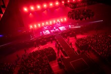 RADWIMPS × YOASOBIが思いを交わし合った夜、ikura「今日が人生で一番の宝物」