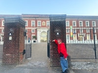 渡辺淳之介（ロンドン大学ゴールドスミスカレッジにて）。