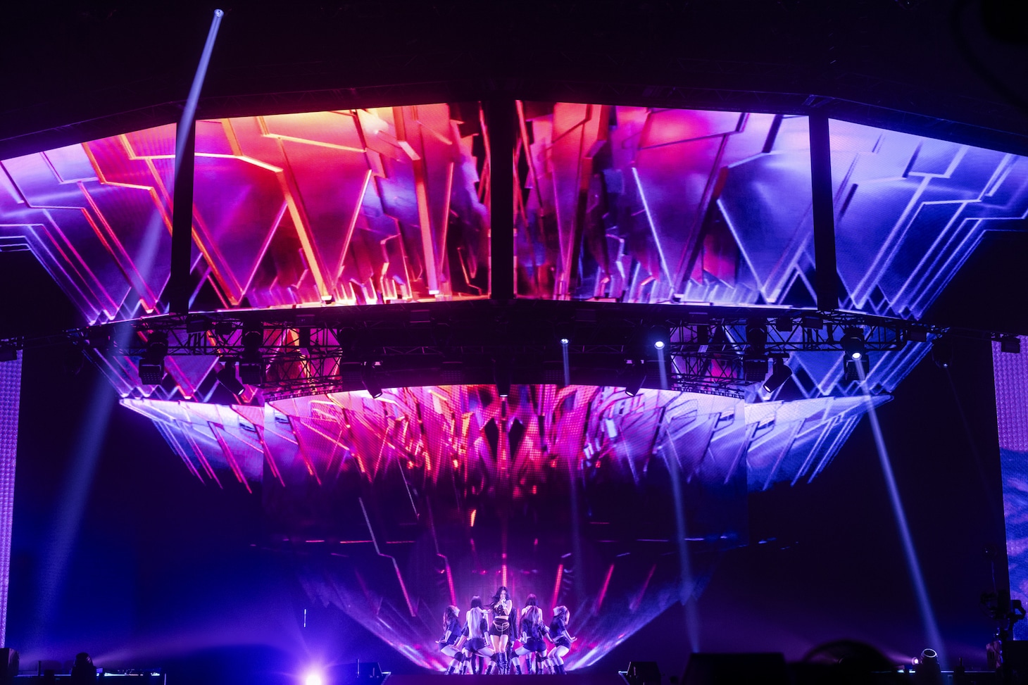 aespa「2025 aespa LIVE TOUR – SYNK : aeXIS LINE – in JAPAN」の様子。（撮影：田中聖太郎）