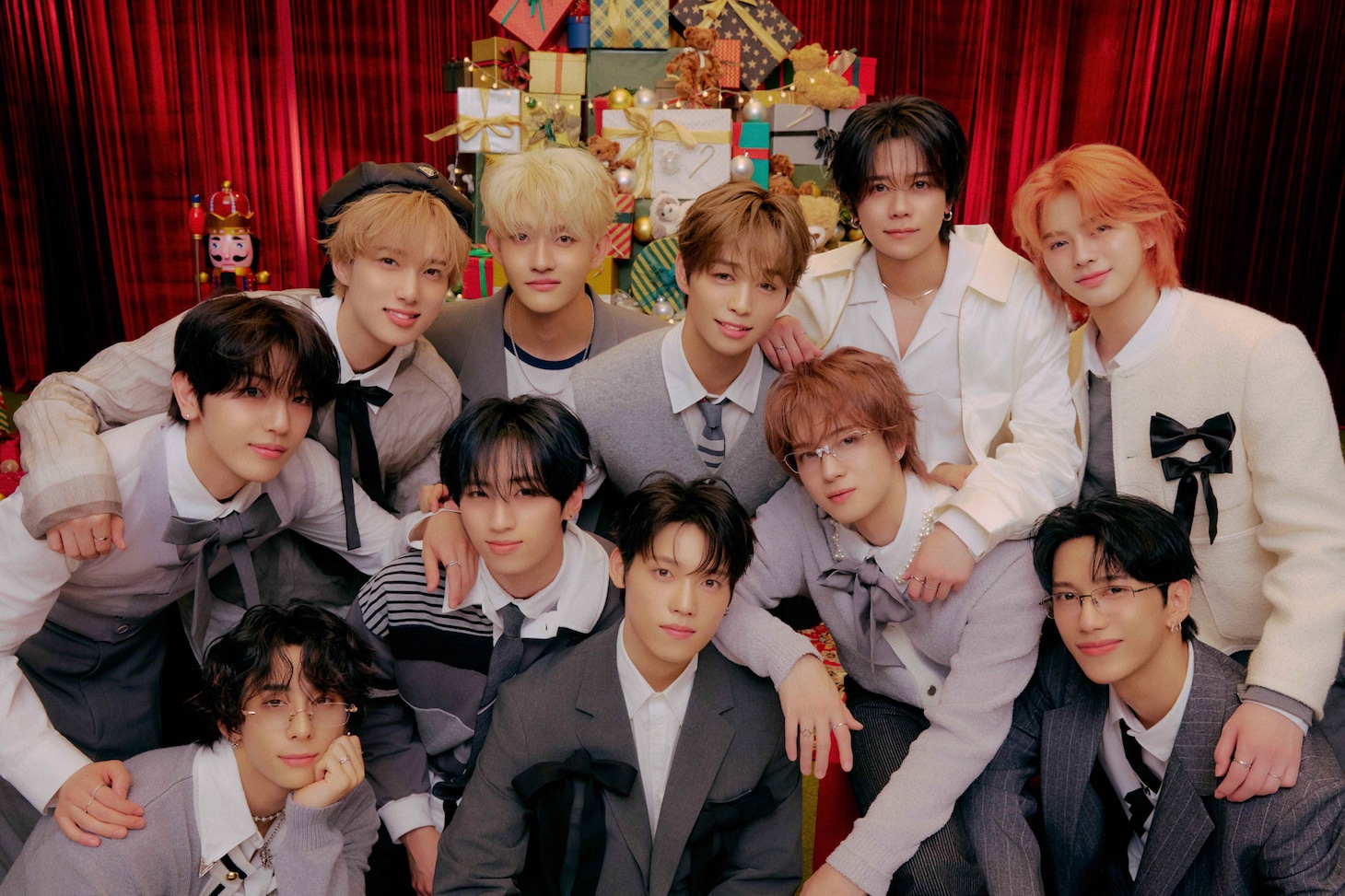 INI ©LAPONE ENTERTAINMENT