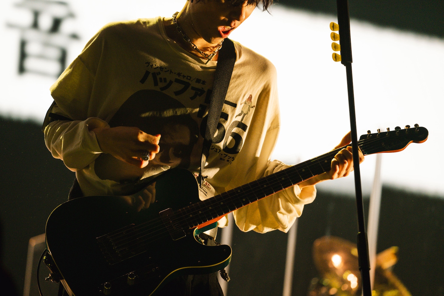 野田洋次郎（Vo, G, Piano / RADWIMPS）（Photo by Takeshi Yao）