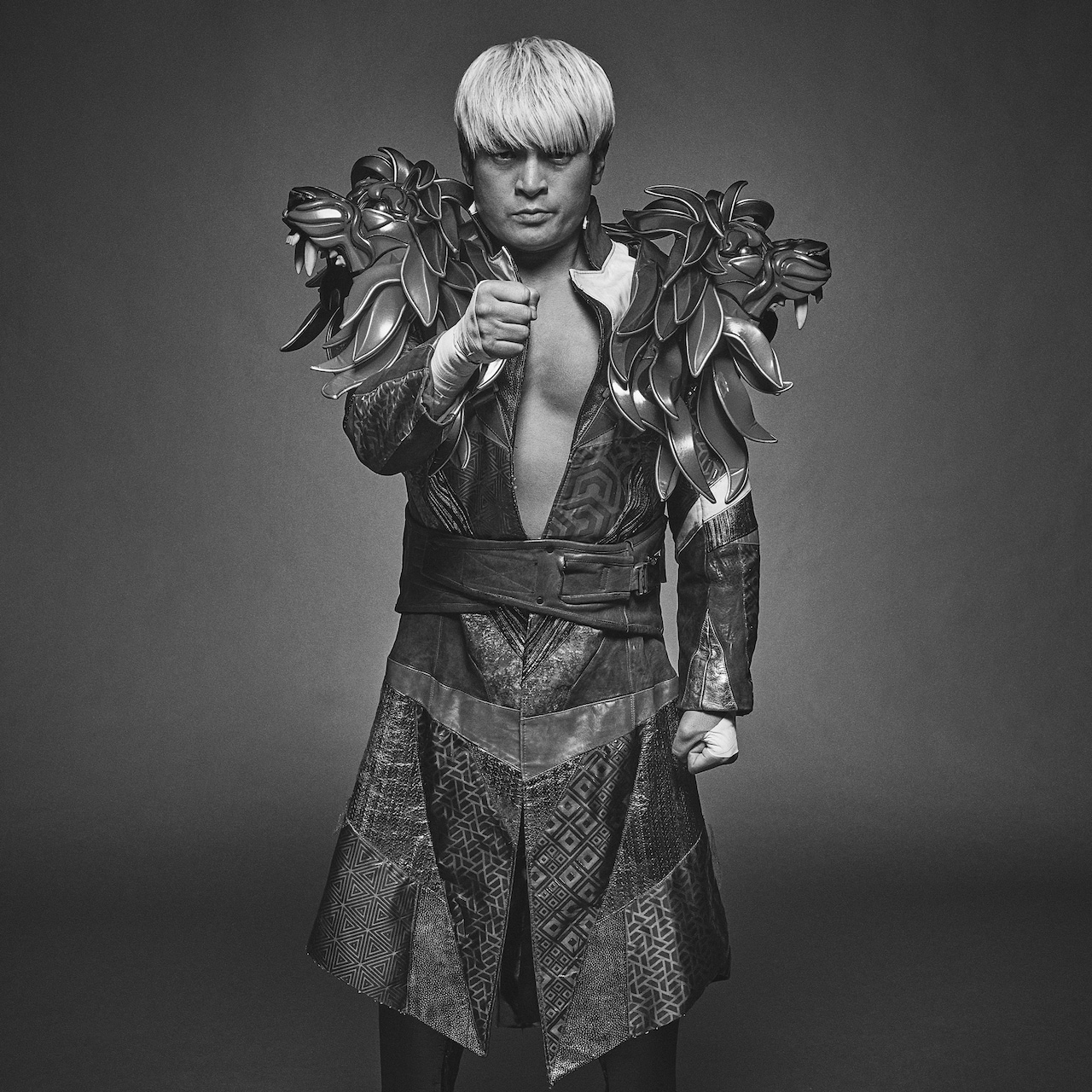 拳王選手 - THE RAMPAGEニューシングルにプロレスラー8名参加、武知海