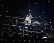 YOASOBI、日本人アーティスト初のアジア10大ドーム＆スタジアムツアー開催