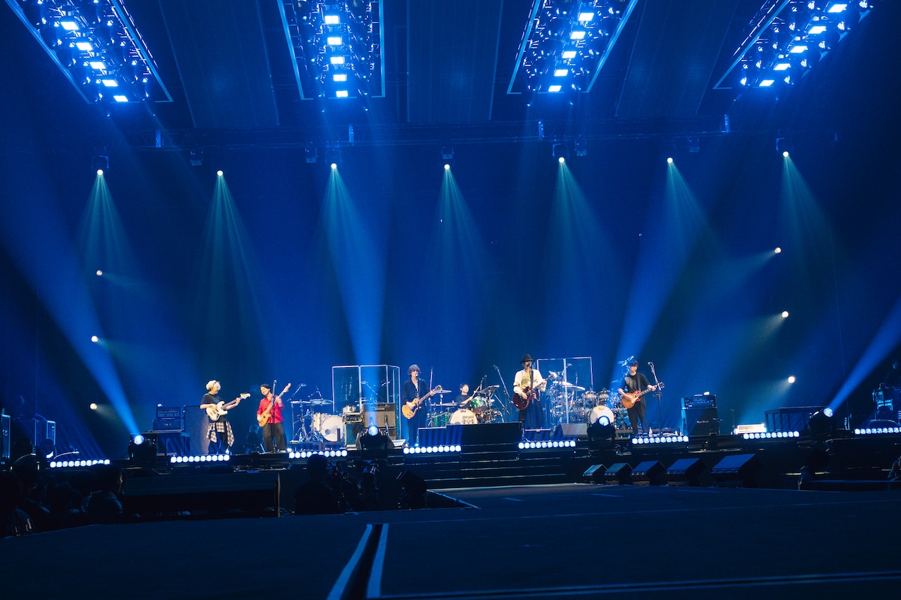 RADWIMPS × BUMP OF CHICKEN、揺るぎない絆に満ちた“伝説の一夜”