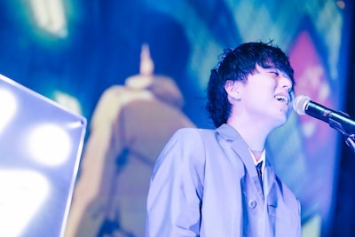「友成空 1st ONEMAN TOUR」東京公演の様子。（撮影：藤井拓）