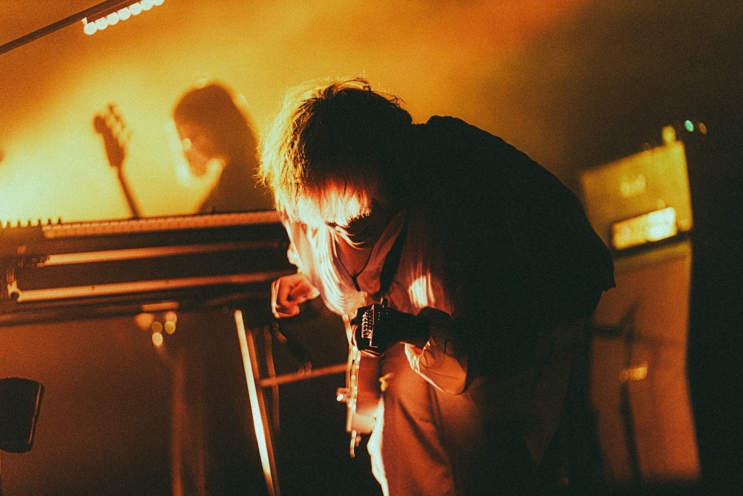 「秋山黄色 LIVE HOUSE TOUR 『鬼奏本能』」大阪・GORILLA HALL OSAKA公演の様子。