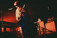 「秋山黄色 LIVE HOUSE TOUR 『鬼奏本能』」大阪・GORILLA HALL OSAKA公演の様子。