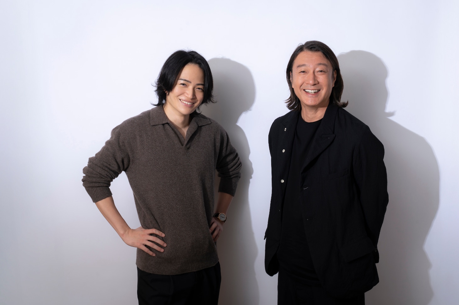 左から菊池風磨、加藤浩次。