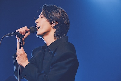 松田歩（Vo）（撮影：西槇太一）