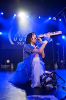 “鍛治島四重奏”を披露する鍛治島彩（アップアップガールズ（２））。