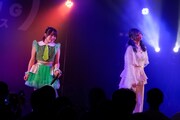 島崎友莉亜（アップアップガールズ（２））とRURINA（UP UP NEW AGE ネオアゲ）。