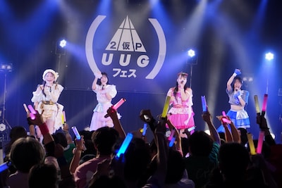 高萩千夏、鍛治島彩（アップアップガールズ（２））、渡辺未詩、らく（アップアップガールズ（プロレス））によるユニット。