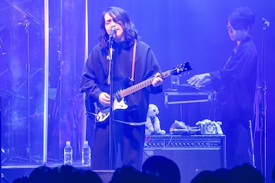 尾崎雄貴（Vo, G）（Photo by SHUN ITABA）