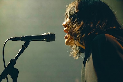 尾崎雄貴（Vo, G）（Photo by SHUN ITABA）