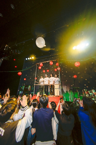 MONO NO AWARE「八八音楽祭 2025」の様子。（撮影：元）