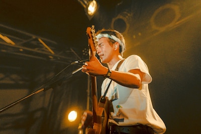 玉置周啓（Vo, G / MONO NO AWARE）（撮影：元）