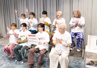 メジャー1stアルバムリリース決定を告知するBUDDiiS。