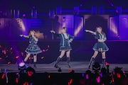 「モーニング娘。'25 コンサートツアー秋 ～Movin' Forward with Hope～ 羽賀朱音・横山玲奈 卒業スペシャル」の様子。（提供：アップフロントグループ）