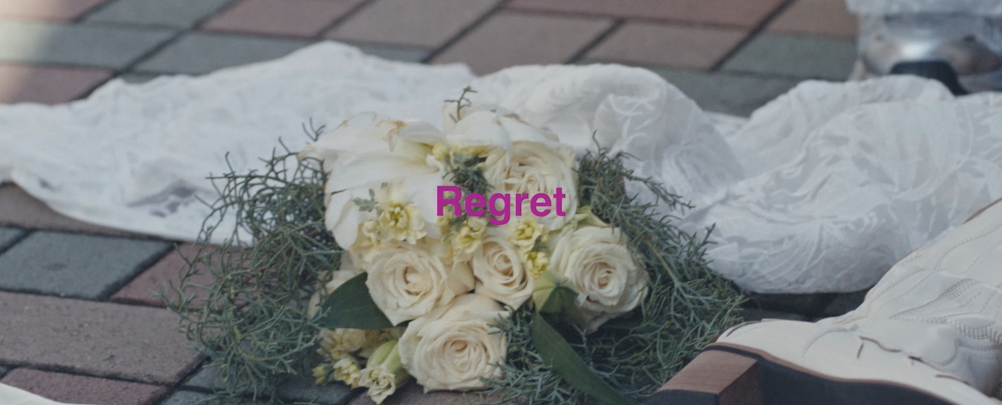 ExWHYZ「リグレット」ミュージックビデオより。