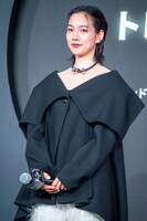 「TikTokトレンド大賞2025」のプレゼンターを務めたのん。