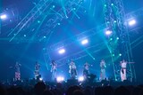 「バズリズム LIVE 2025」より、龍宮城のステージの様子。