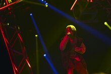 「バズリズム LIVE 2025」より、syudouのステージの様子。