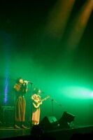 左から長谷川カオナシ、古山菜の花。（撮影：岩本彩）