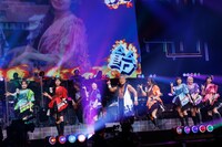 CANDY TUNEと角田信朗。