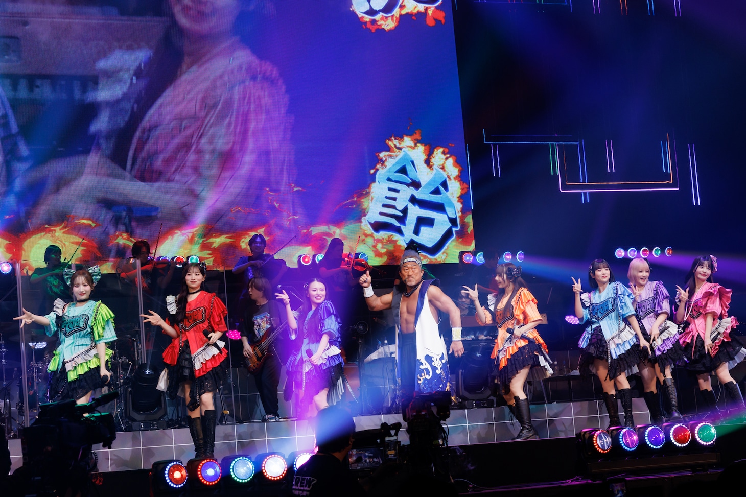 CANDY TUNEと角田信朗。