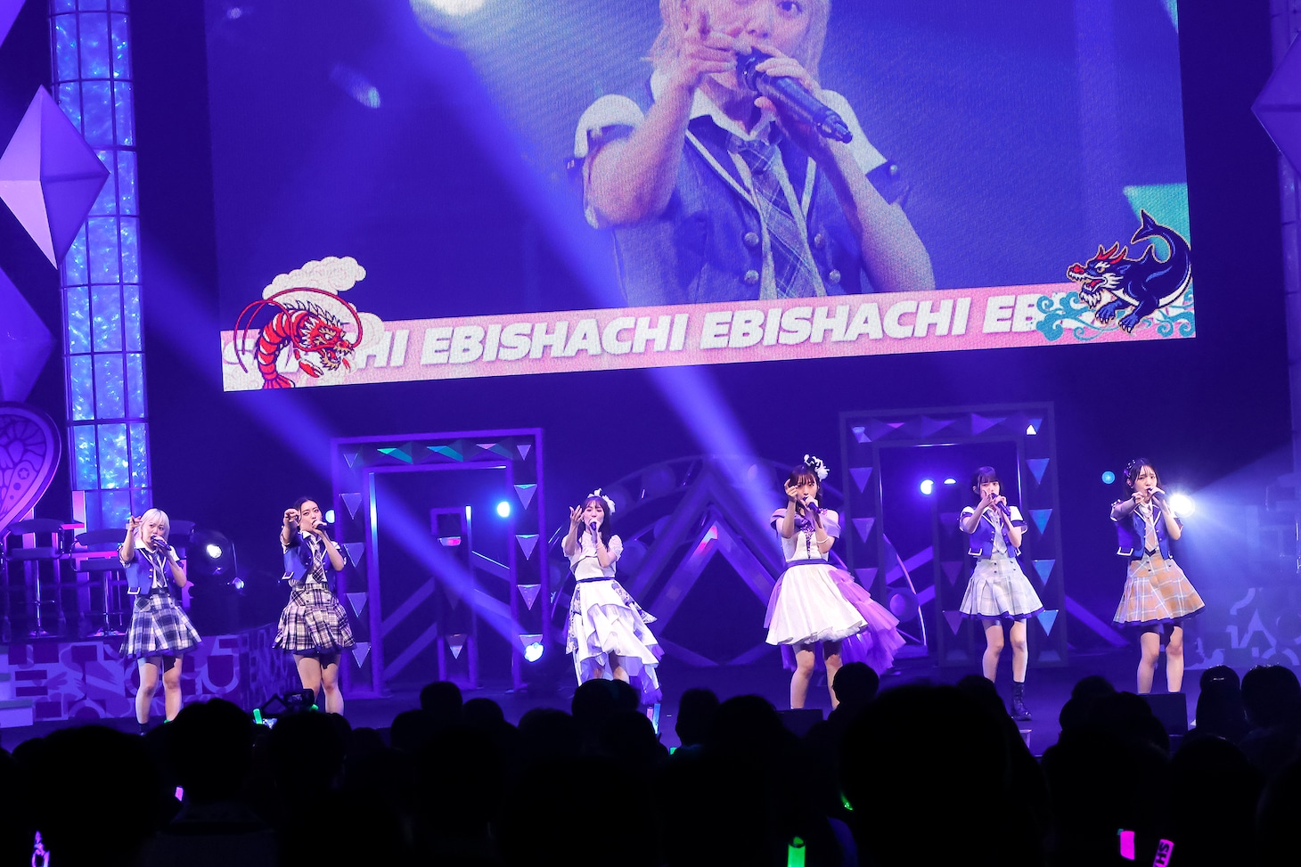 「俺のえびシャチライブ～THE FINAL～」の様子。（撮影：笹森健一）