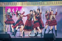 AKB48結成20周年記念コンサートの様子。