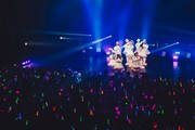いぎなり東北産「いぎなりクリスマス 2025 ～メジャーなサンタがやってくる～」の様子。（写真提供：avex）