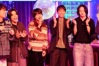 timeleszメンバーと坂本昌行（20th Century）。©日本テレビ