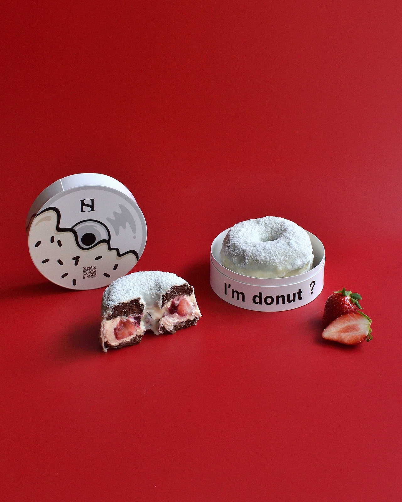 SKY-HIとI'm donut？がコラボ、楽曲「It's OK」を表現したCDサイズのドーナツ発売