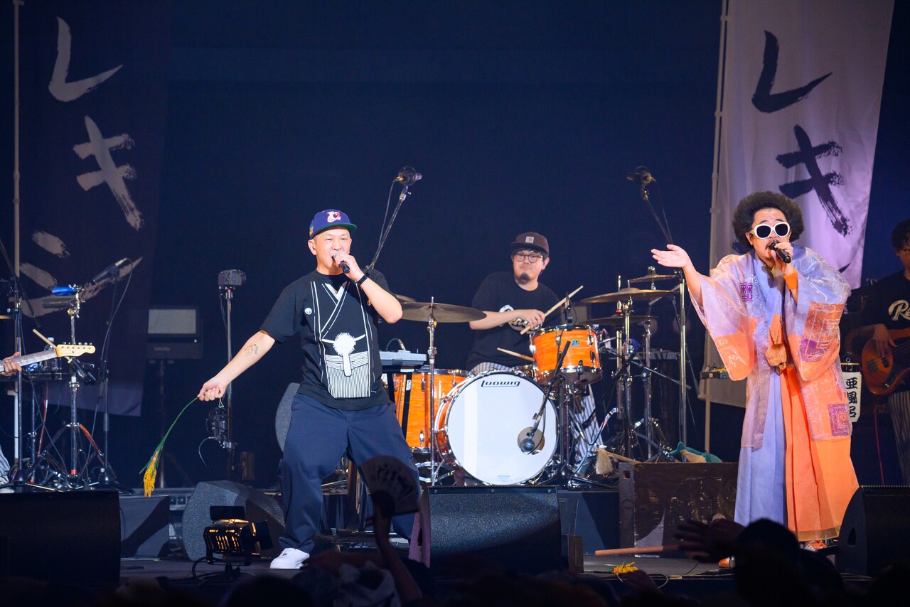 スチャダラパーの35周年を電気グルーヴとレキシが祝福！サプライズ