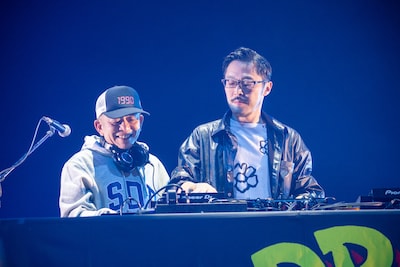 SHINCO（スチャダラパー）とDJ JIN（RHYMESTER）。