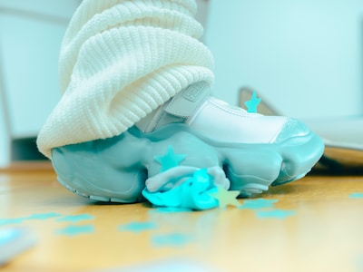 MOOPIE x HELL BLAU WHITE / ICE PAINT