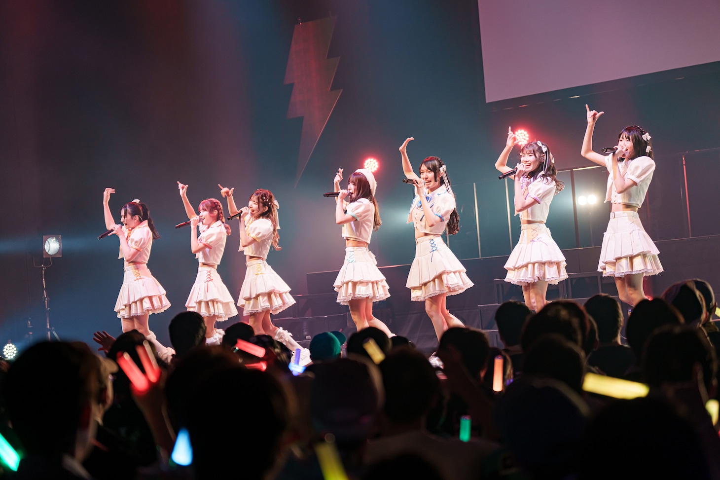 「ukka 10th Anniversary Live vol.8『ALLOUT 3rd』」第1部の様子。（撮影：佐藤広理）