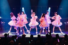 「ukka 10th Anniversary Live vol.8『ALLOUT 3rd』」第2部の様子。（撮影：佐藤広理）