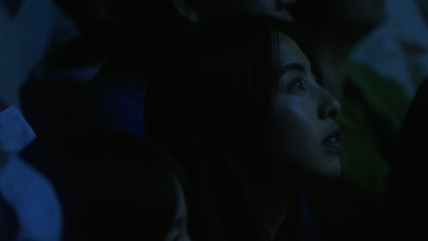 Laura day romance「ランニング・イン・ザ・ダーク｜running in the dark」ミュージックビデオより。