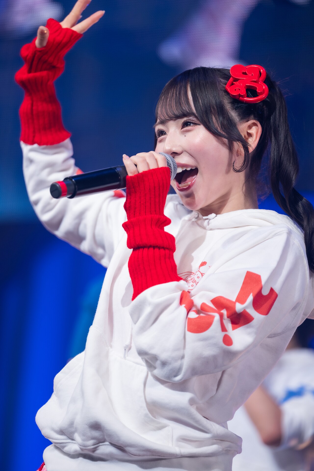 栗原舞優 - 虹コン、平成と令和をまたぐアイドル道をライブで表現