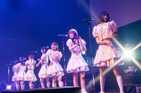 「ukka 10th Anniversary Live vol.8『ALLOUT 3rd』」第1部の様子。（撮影：佐藤広理）