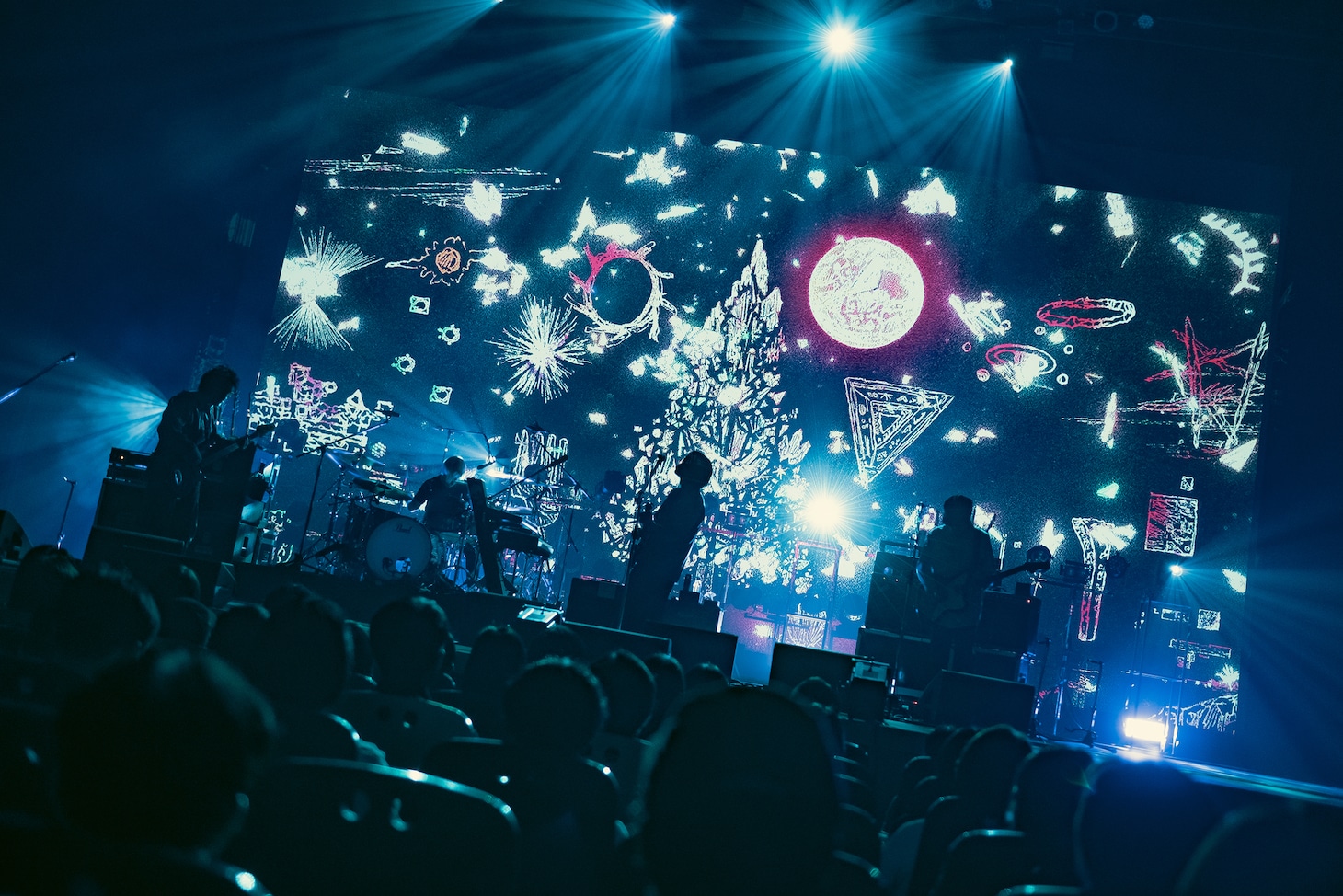 ストレイテナー「Sad And Beautiful Symphony」より11月25日の大阪・NHK大阪ホール公演の様子。（撮影：ピー山）