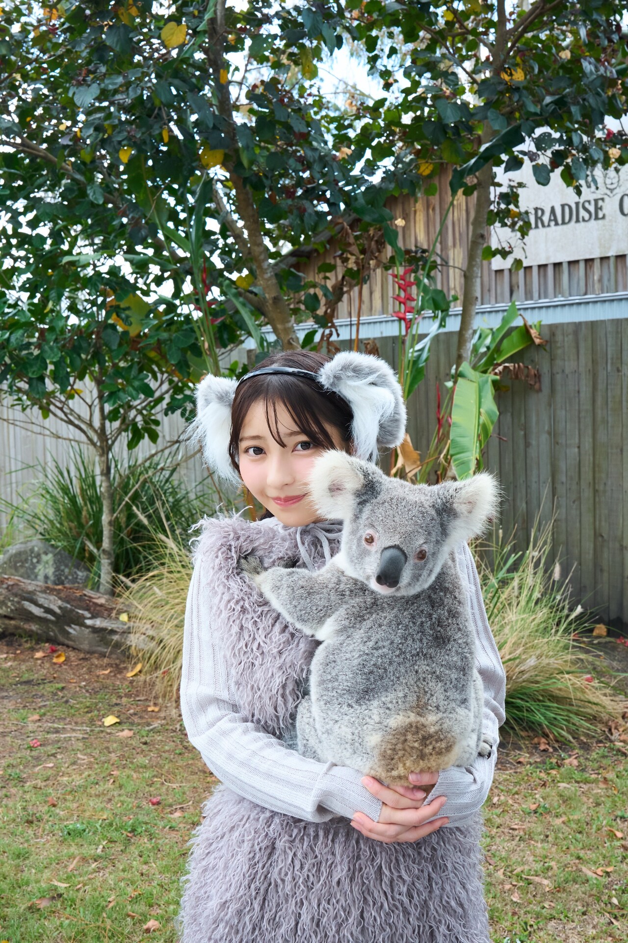 タレント写真 12枚 2L 十味 2nd写真集（タイトル未定）より。（撮影：Takeo Dec.） - 解散