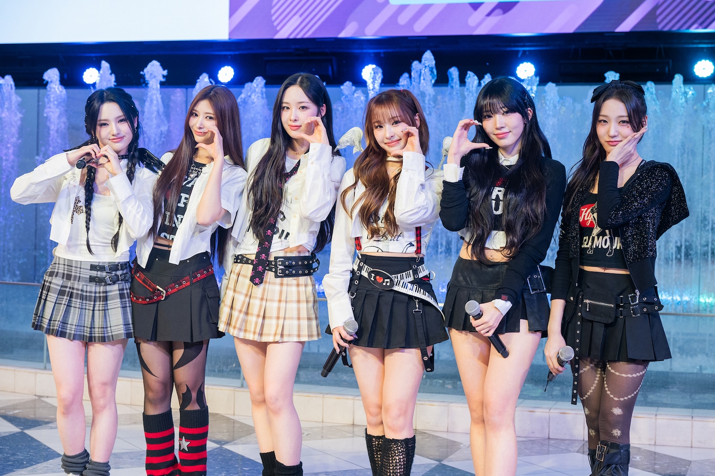 ポーズを決めるiii。