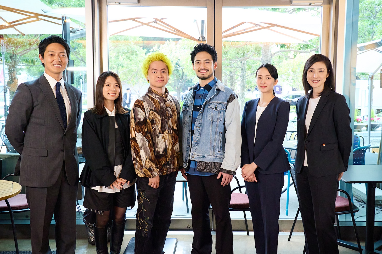 左から工藤阿須加、peppe、穴見真吾、小林壱誓、長屋晴子、天海祐希。