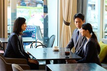 「緊急取調室」最終話より、左から天海祐希、工藤阿須加、長屋晴子（緑黄色社会）。