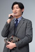 松谷鷹也