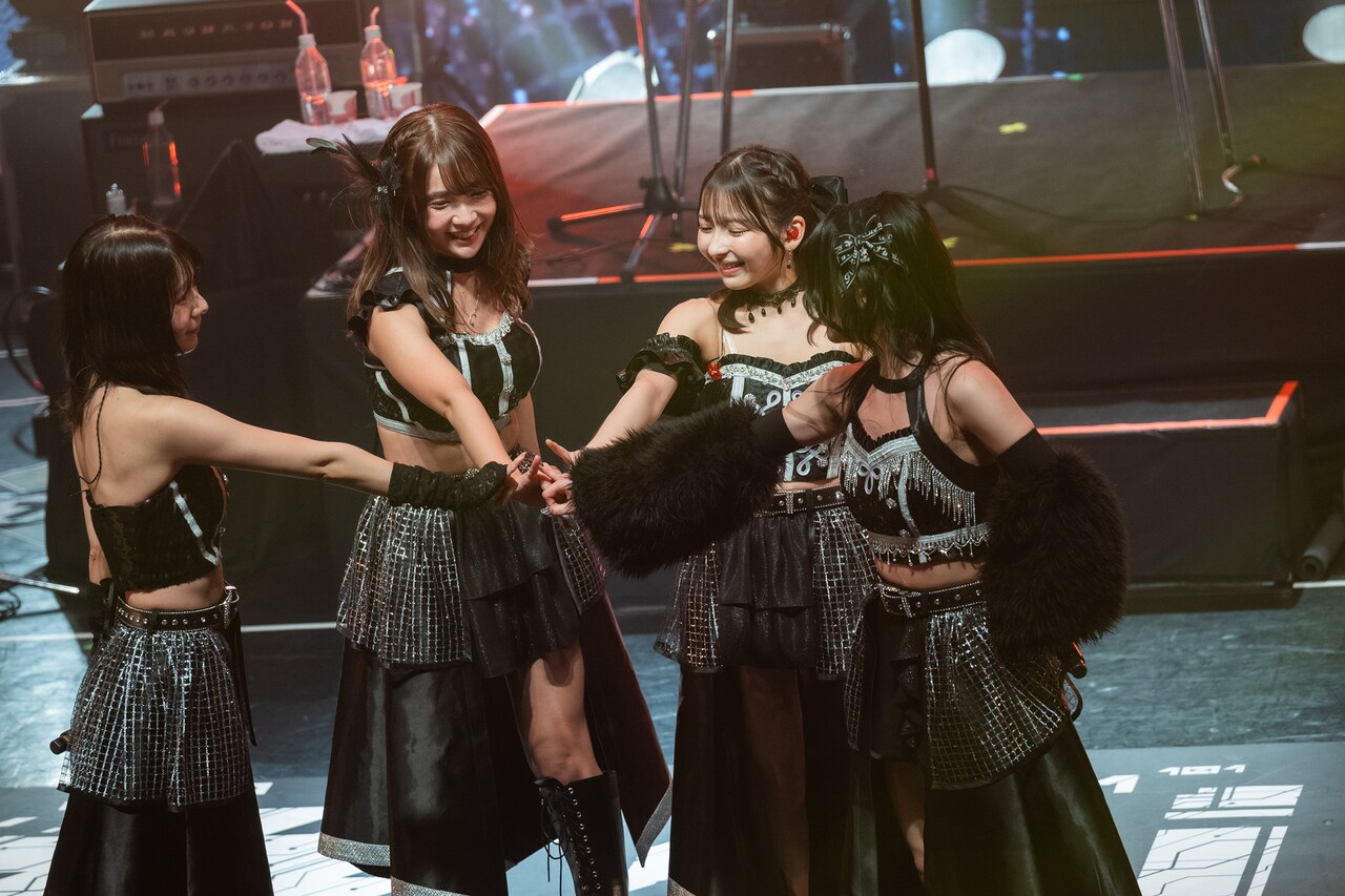 小指を重ねる#2i2。