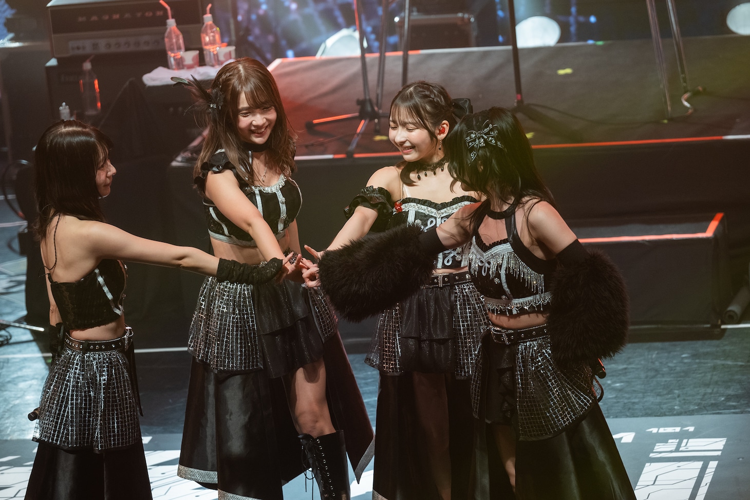 小指を重ねる#2i2。